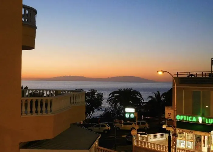 Vamos Tenerife - Playa La Arena - * 圣地亚哥港